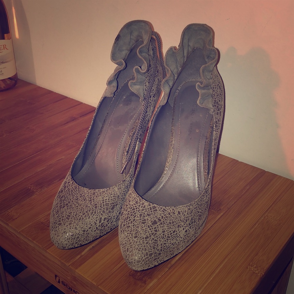 BCBGeneration gray suede pumps 8